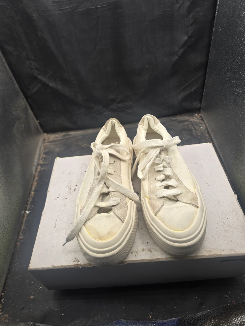 Converse Low-Top Sneakers - Off-White
